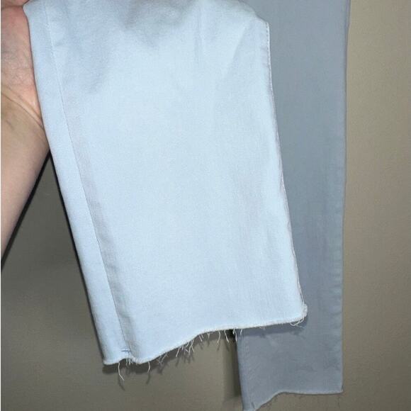 DL1961 High Rise Mara Straight Jeans Light Blue Wash Size 26 No Holes No Rips - Picture 5 of 8